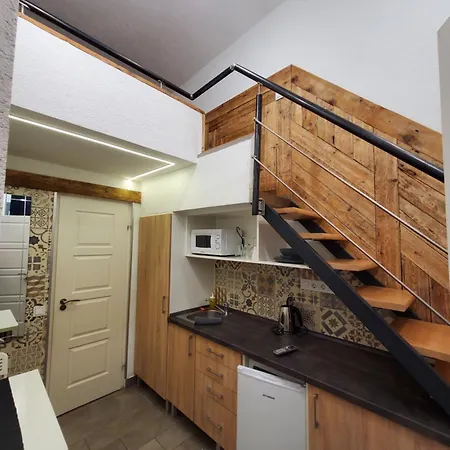 Apartment Treestyle
